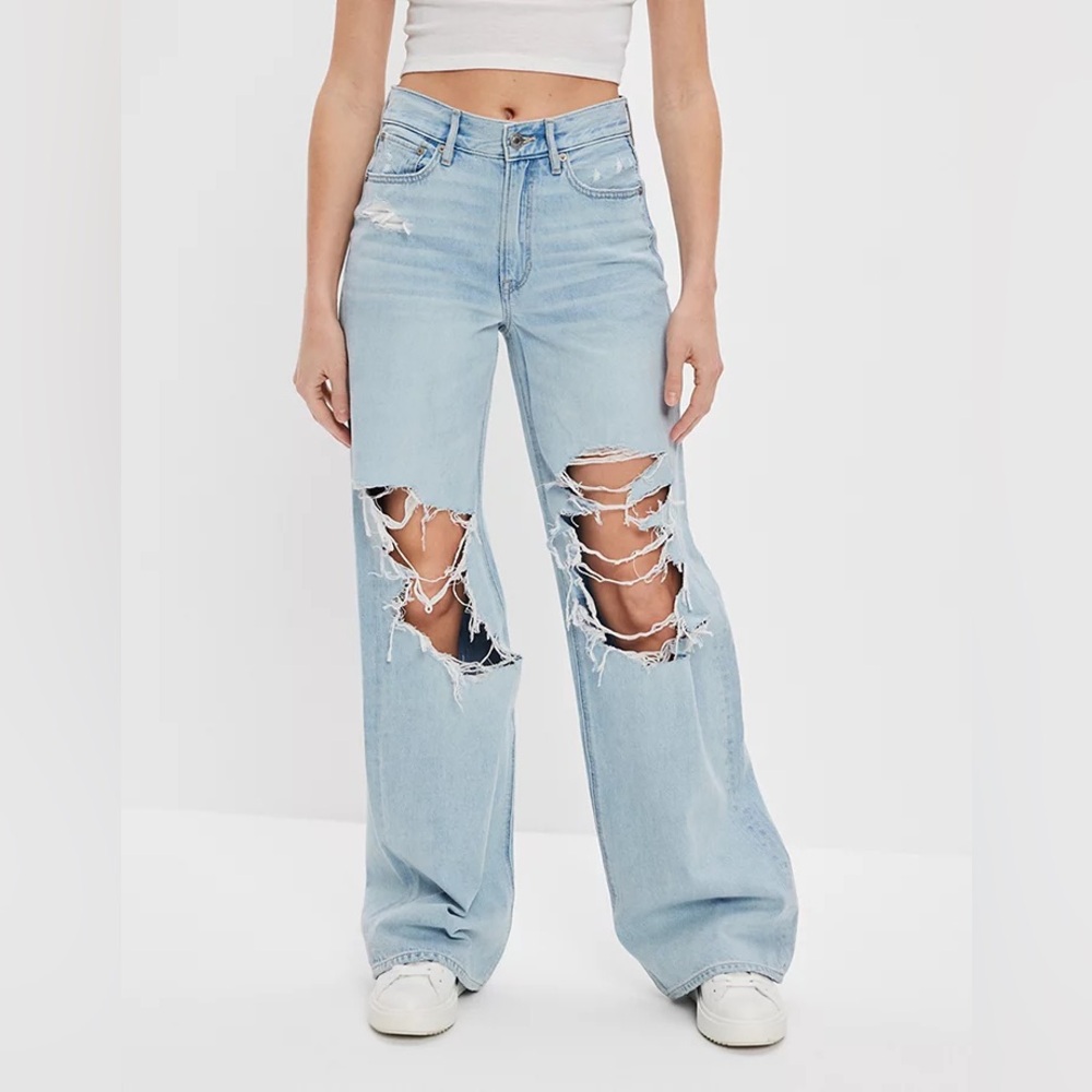 American Eagle Super High Rise Baggy Wide Leg Ripped Dreamy Drape Jeans